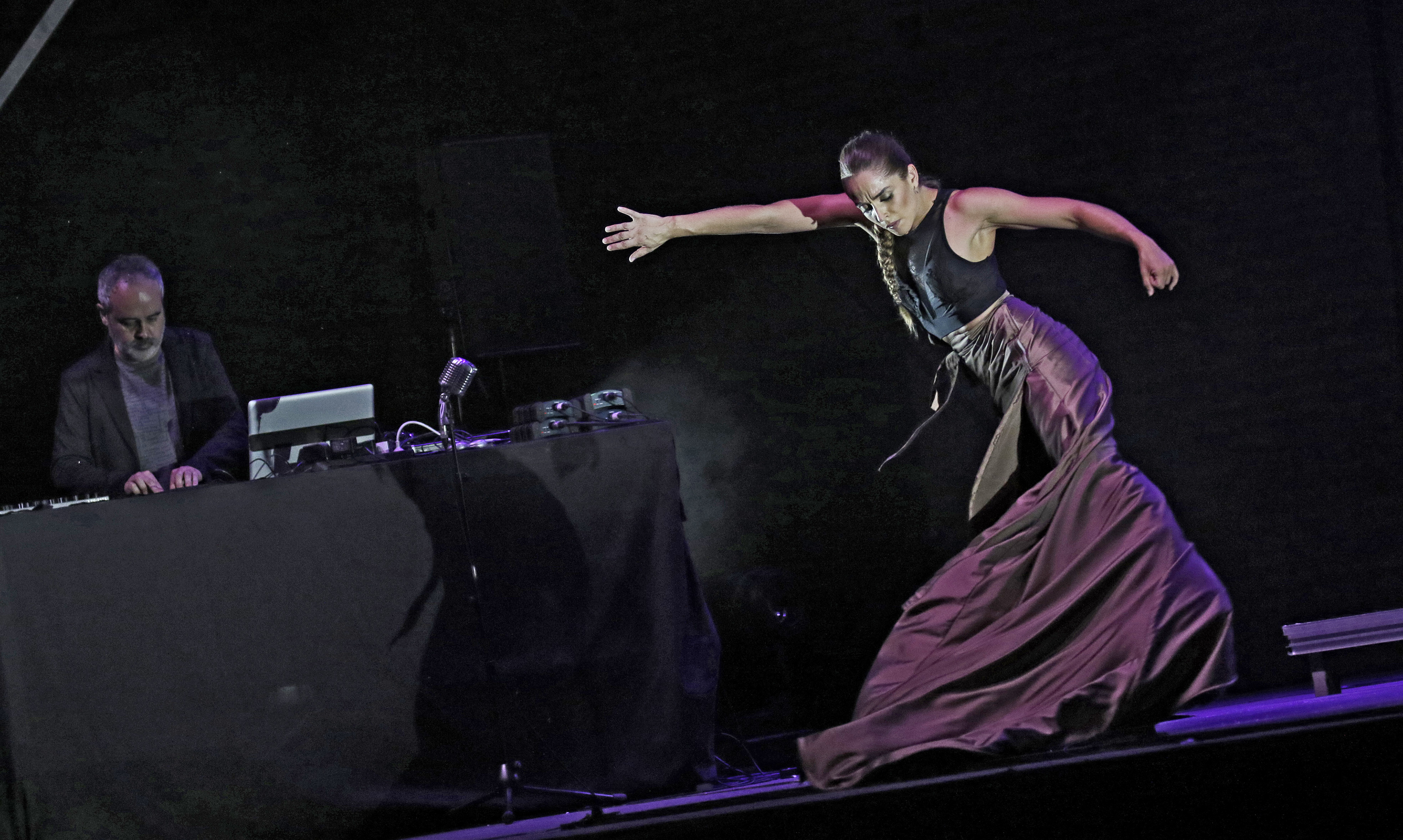 1 Artomatico_Paula_Comitre-falda-©Juan_Flores