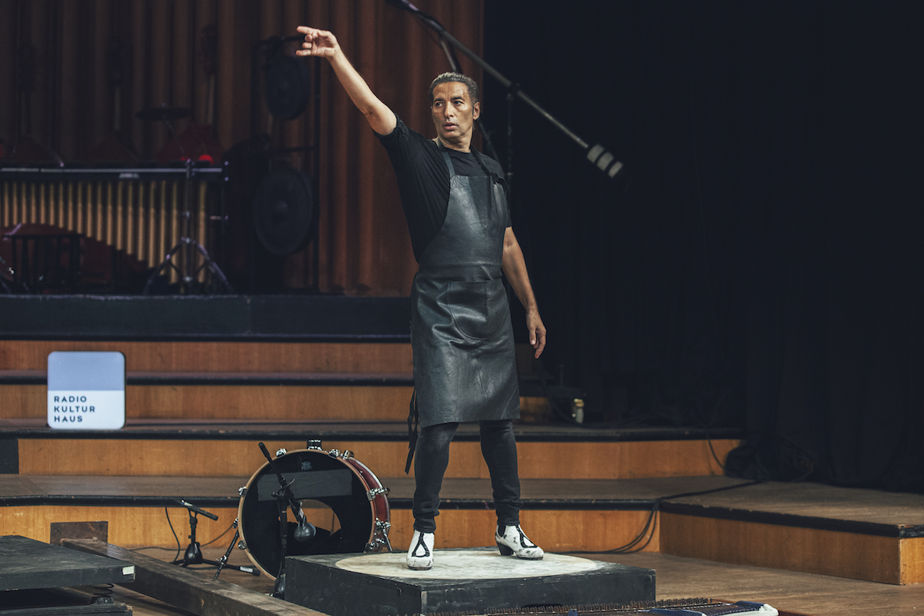 1 22_IsraelGalvan_RadioConcert_c_yako.one_06 Kopie