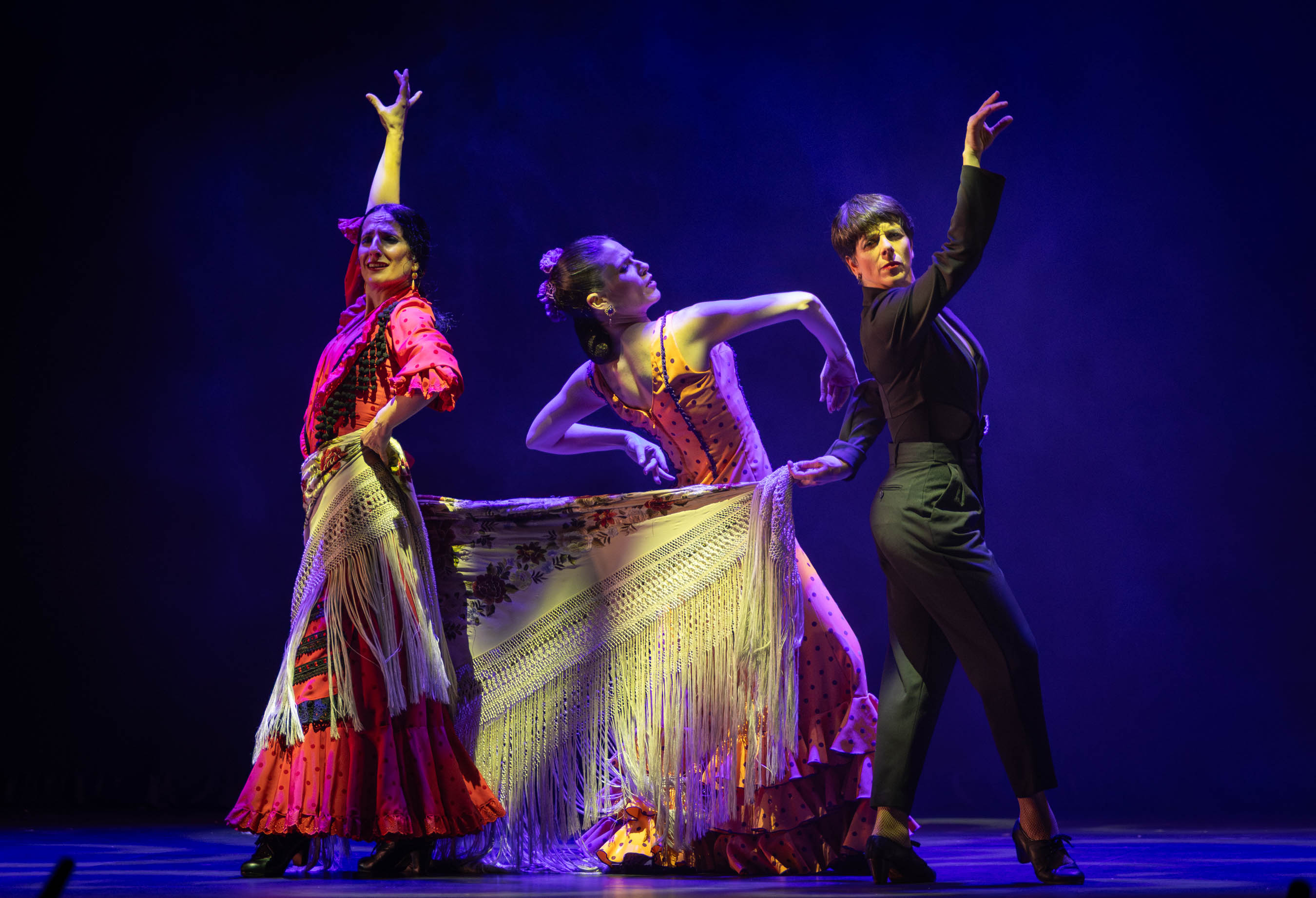 8 Con nombre de Mujer-Esteban Abion-29