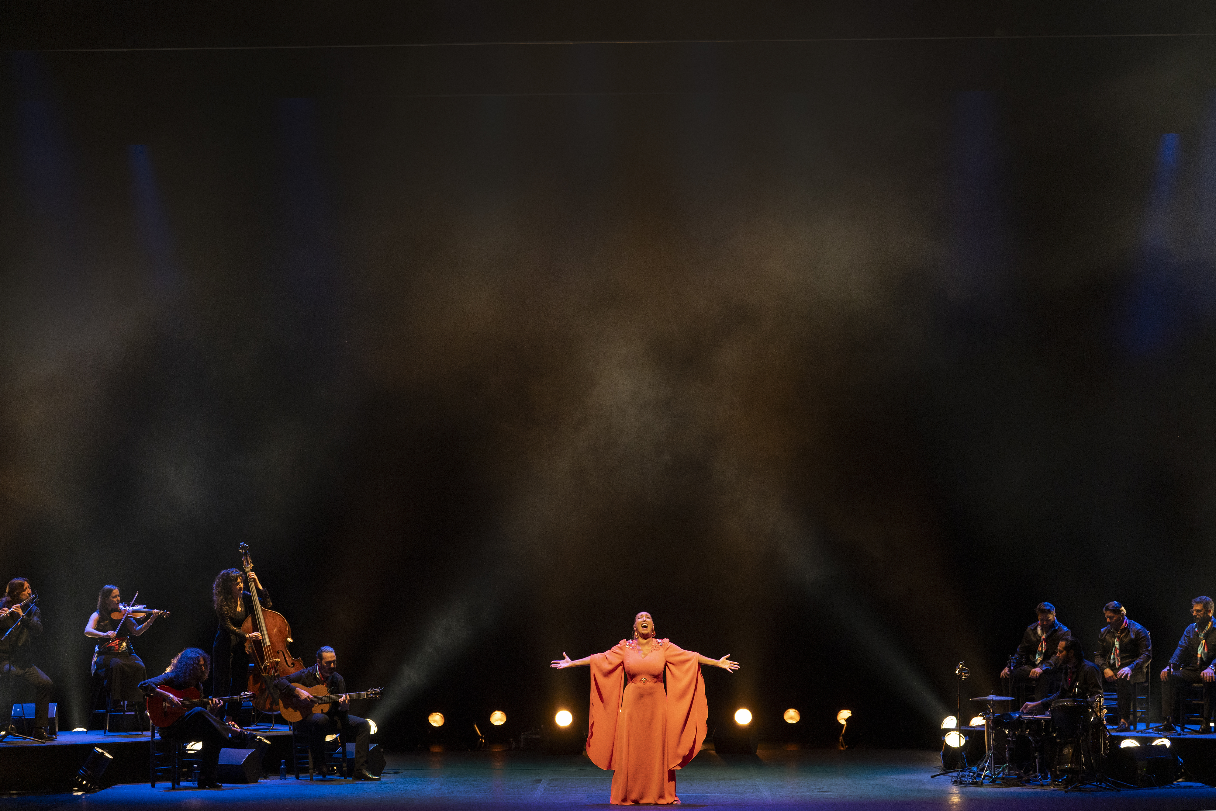 ESPERANZA FERNÁNDEZ, DUQUENDE, JOSÉ VALENCIA, PEPE TORRES Y NAZARET REYES - presentan A canela y clavo en el teatro de La Maestranza, Sevilla, a 24 de septiembre de 2026. Fotografia: archivo fotográfico Bienal de Flamenco @Laura León